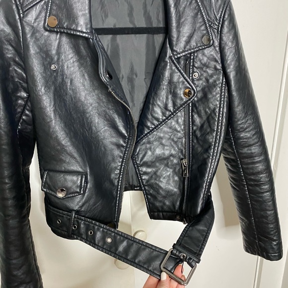 Perfect black leather jacket - Picture 3 of 5